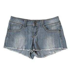 Red Rivet Junior Size 11 Raw Hem Light Wash Blue Jean Shorts Embroidered